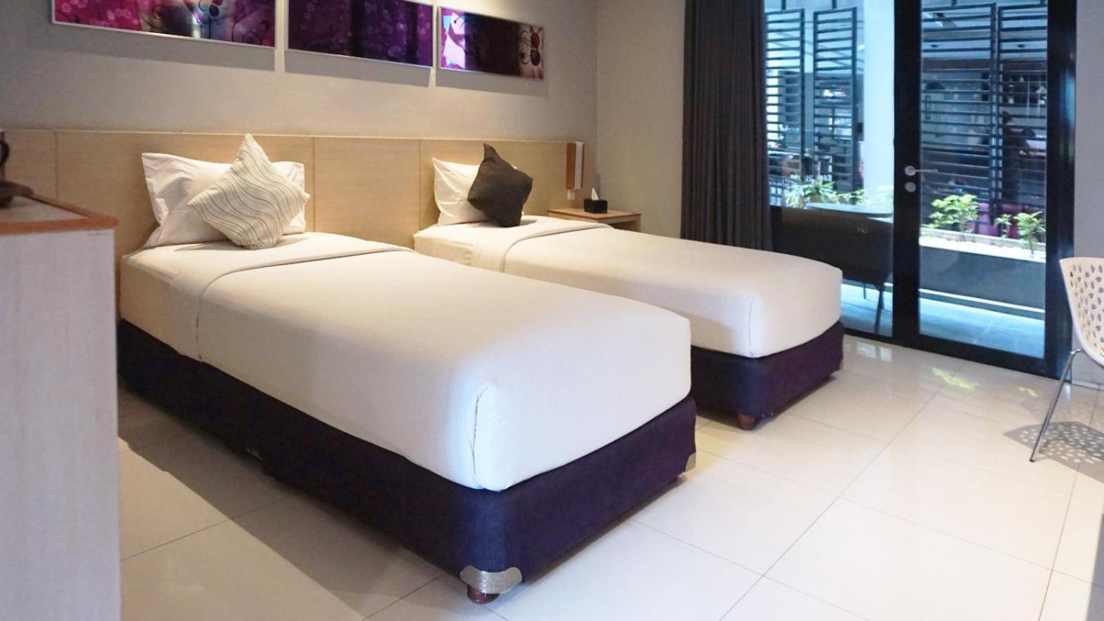 Conjioo Hotel Kuta Managed By Mhm Legian Buitenkant foto